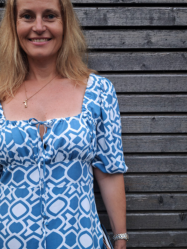Katrice 40 42 Blau Detail