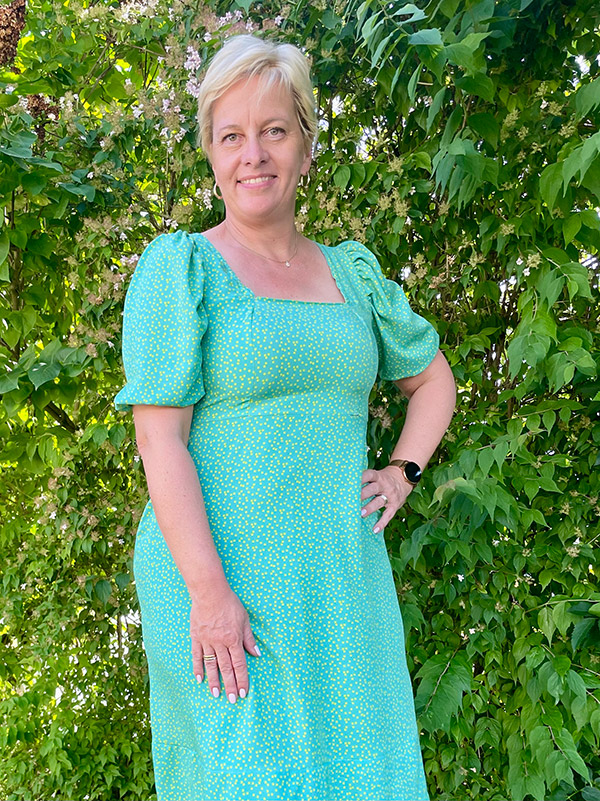 Katrice 42 44 Gruen Detail