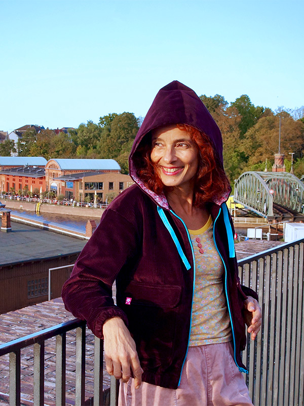 BESS 38 Bordeau Kapuze