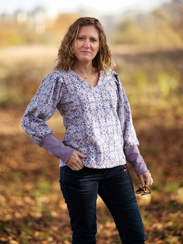 ALIRA 36 40 P V Neck