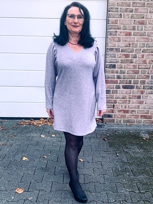 ALIRA 42 P Flieder Als Kleid