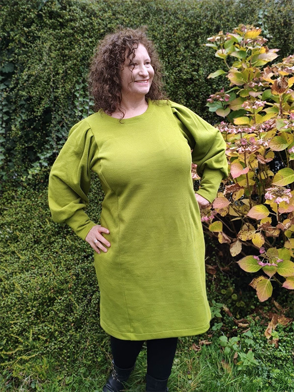 ALIRA 46 Gruen Als Kleid