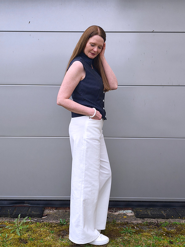 NAIRA 38 NAIRO 38 Variante A Und Wide Leg Seitlich