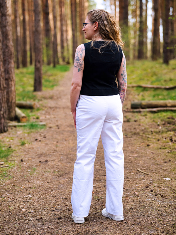 NAIRA 38 Nairo 40 Schwarz Weiß