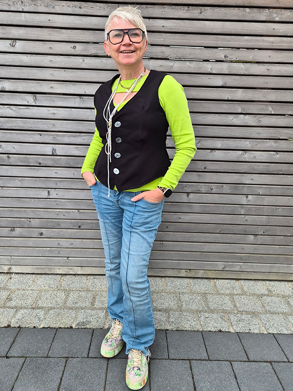 NAIRA 40 42 Grosse Knoepfe