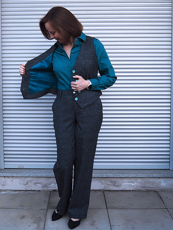 NAIRA 40 Nairo 38 Grau Mit Cora