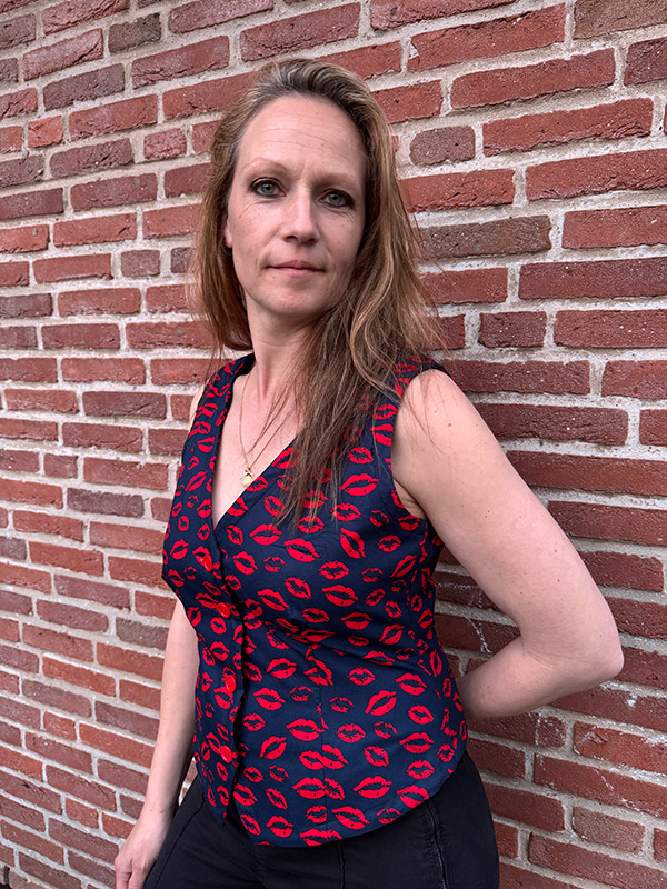 NAIRA 40 Schwarz Rot