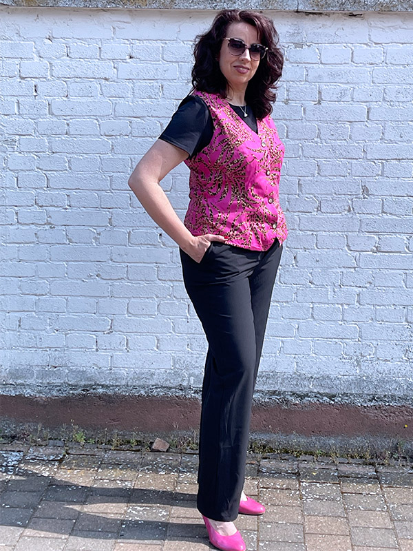 NAIRA 44 NAIRO 46 Schräge Taschen 1