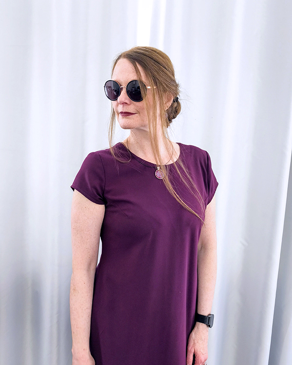 AMICA 38 Kleid Vorne Rund Aubergine