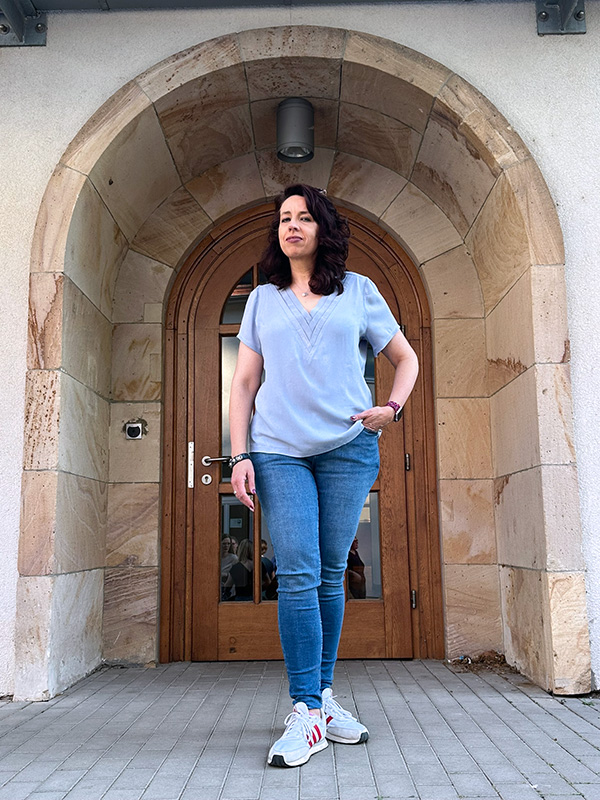 AMICA 44 Grau Blau