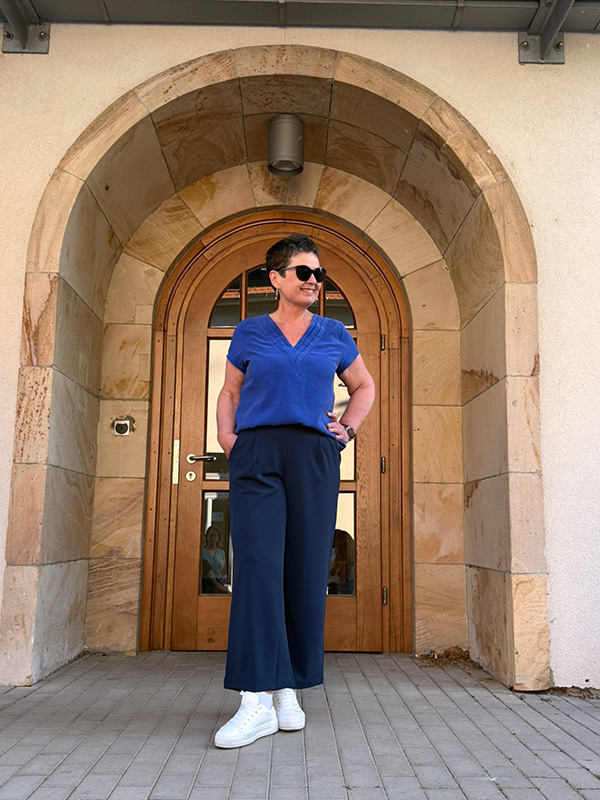 AMICA 46 Royalblau2