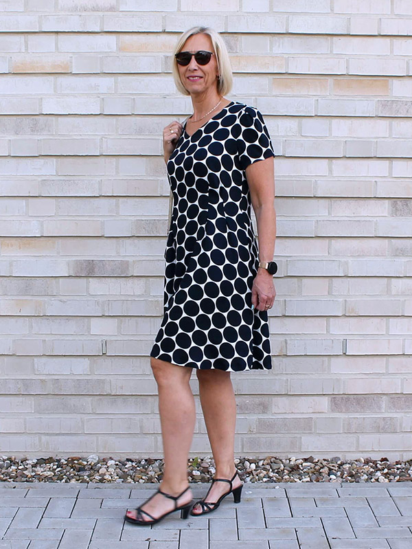 Morgane 42 Viskose Dots Navy 2