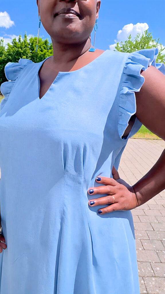 Morgane 52 Rüschenärmel Hellblau 2